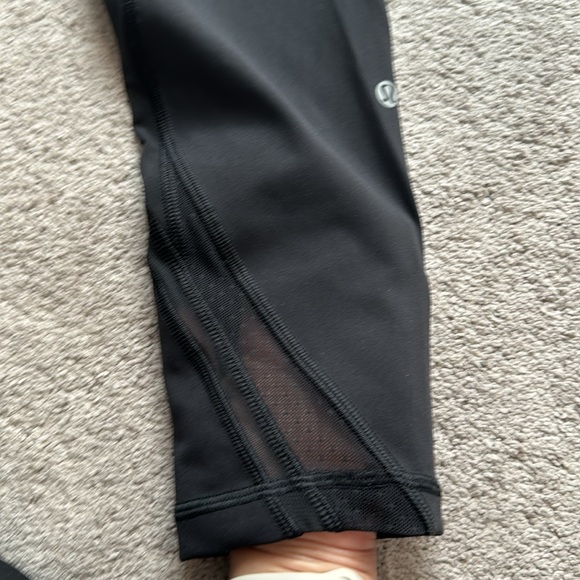 Lululemon cropped mesh detail leggings - Picture 6 of 6